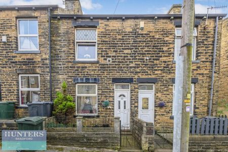 Alma Street, Sticker Lane, West Yorkshire, Bradford, BD4 - Photo 3