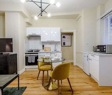 Strathmore Court, NW8, London - Photo 4