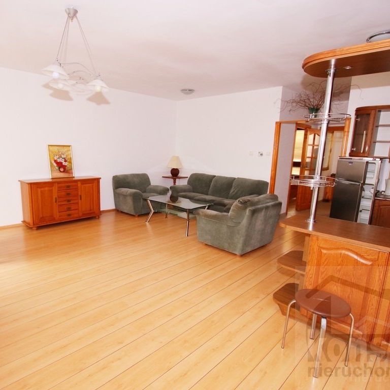 Dwupokojowe mieszkanie z balkonem, duże - 60 m2! - Photo 1