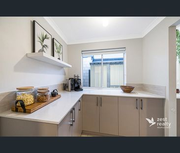 7 Bartley Chase, Aveley, WA 6069 - Photo 2