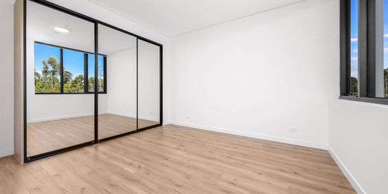 Modern affordable 1 bedroom unit 25% below market rent - Photo 3