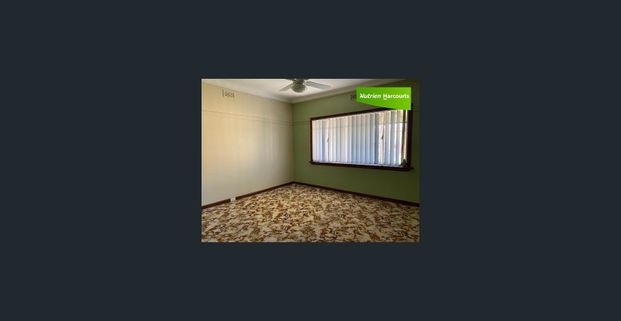 Perfect Location walking distance to the main CBD - Photo 1