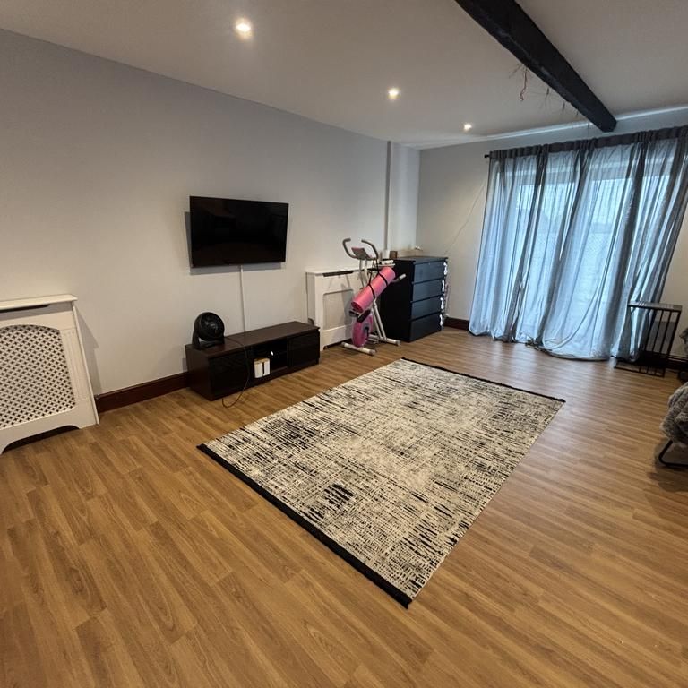 2 bedroom bungalow to rent - Photo 1