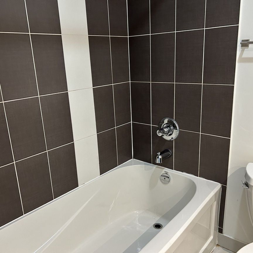 For Lease - 770 Bay Street Unit# 901, Toronto, Ontario - Photo 1