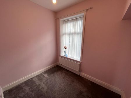 2 bedroom terraced house to rent - Photo 3