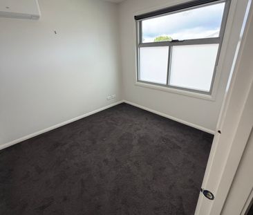 Glenroy - Photo 2
