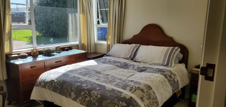 Charming, sunny home in a great location. - Photo 5