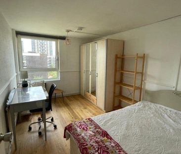 4 bedroom flat to rent - Photo 5