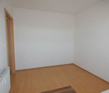 IDEAL FÜR SINGLES, Toll geschnittene 2-Raum DG-Wohnung mit Abstellr... - Foto 4