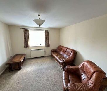 Cherry Blossom Close, Palmers Green, N13 - Photo 6