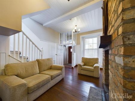4 Shore Street, Killyleagh, BT30 9QJ - Photo 2