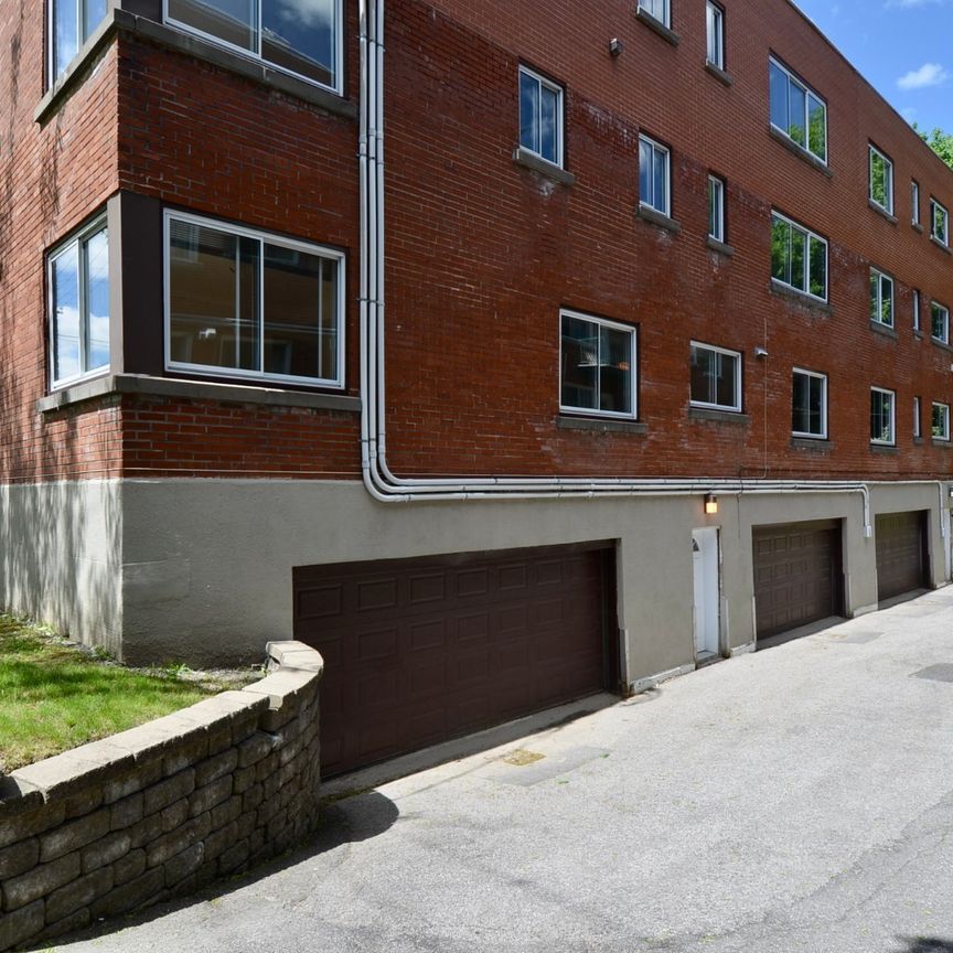 Condo for rent, Montréal (Côte-des-Neiges/Notre-Dame-de-Grâce) - Photo 1