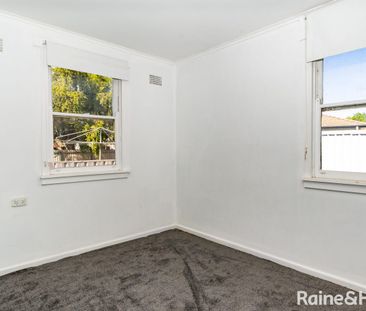 BEAUTIFULLY UPDATED HOME IN ASHMONT - Photo 4