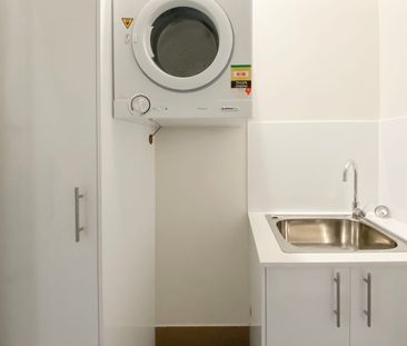 2/292-296 Gipps Road, Keiraville, NSW 2500 - Photo 3