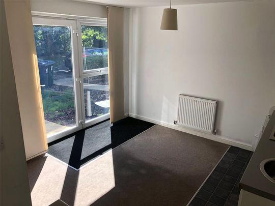 18, Merlin Way - Photo 1