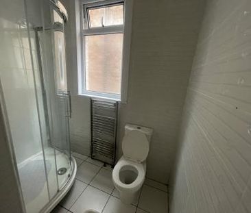 Earls Road, Nuneaton, CV11 - Photo 4