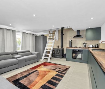 Bury St Edmunds, Bradfield Combust - Photo 1