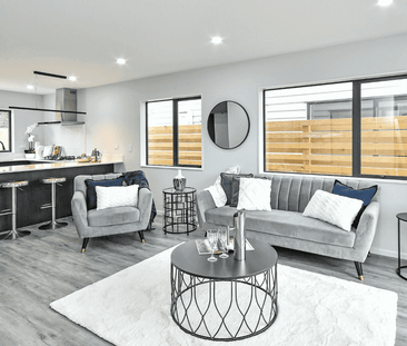 Location and convenience! - Photo 5