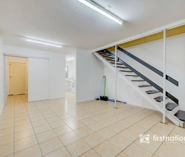 Central 2 bedroom townhouse - Photo 1