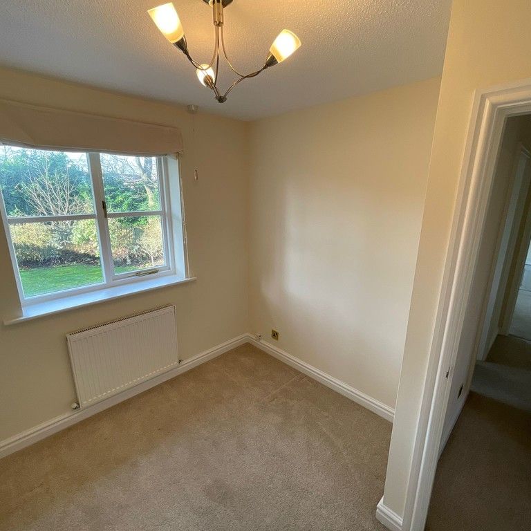 4 bedroom to let - Photo 1