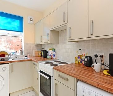 4 bedroom property in a great location - Photo 5