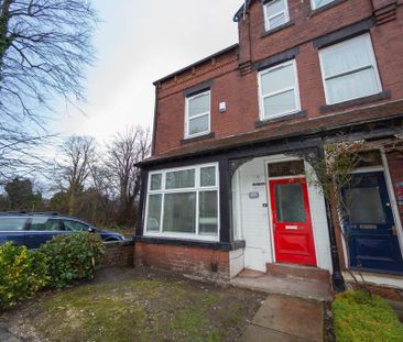 1 bedroom in a house share to rent - Photo 2