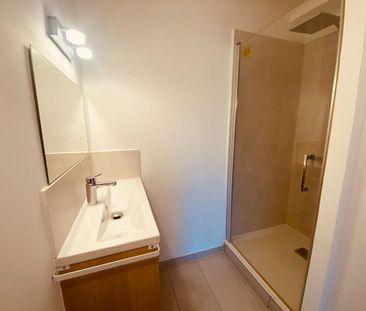 Location Appartement 3 pièces 53m² AIX EN PROVENCE 13100 - Photo 3