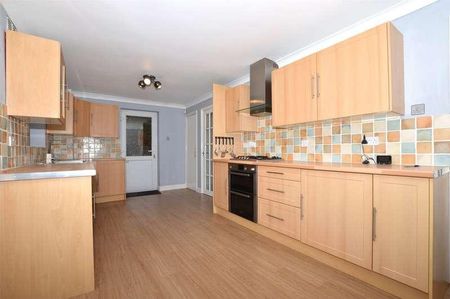 Reeve Road, Reigate, Surrey, RH2 - Photo 4