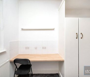 Studio to rent - Photo 6