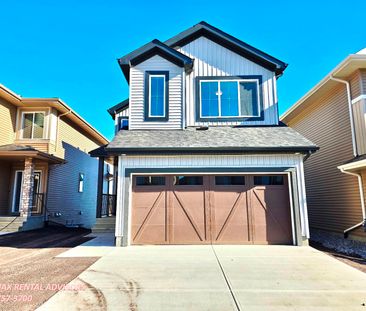 AMAZING UPPER 3 BED, 3 BATH W/ DBL ATTACHED GARAGE IN THE COMMUNITY... - Photo 2