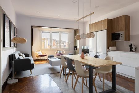 Carrer de Balmes, Barcelona, Catalonia 08006 - Photo 3