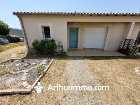 Location Maison 2 pièces 45 m2 à Saint-Jean-d'Angély - Photo 4