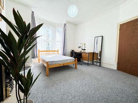 Sheffield Road, Portsmouth, PO1 - Photo 2