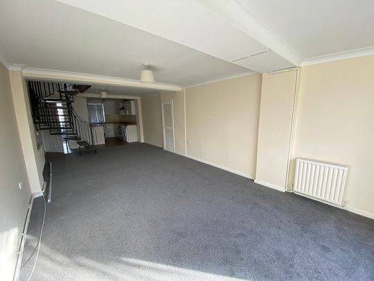 Killan Road, Dunvant, Swansea, SA2 - Photo 1