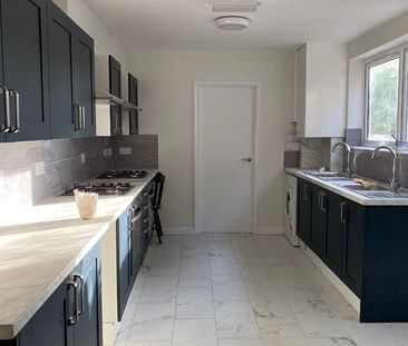 Room in a Shared House, Cobham Road, N22 - Photo 6