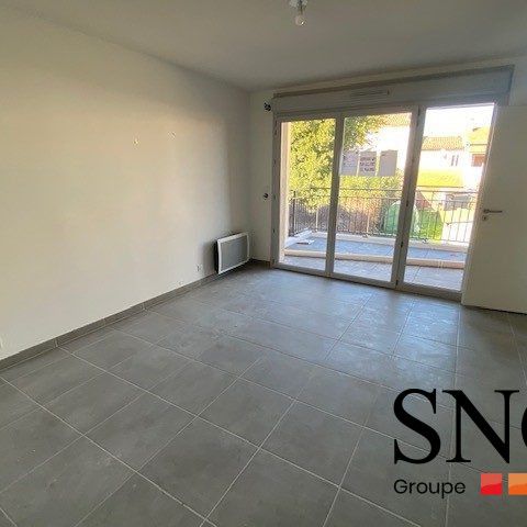 T2 AVEC TERRASSE ET PARKING - Photo 1