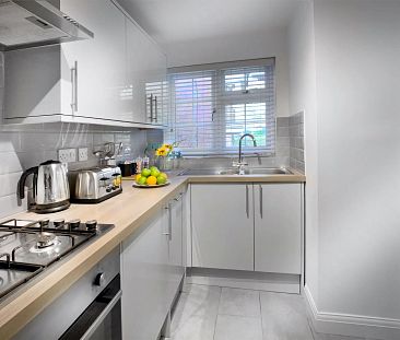 2 Bed, House - Photo 4