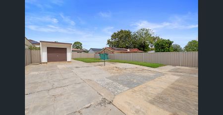 Neat and tidy home in and ideal location - Photo 5