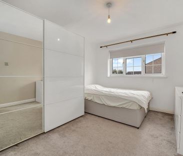 3 bedroom terraced house to rent - Photo 5