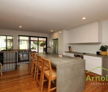 IMMACULATE HOME CLOSE TO BEACHES - Photo 4