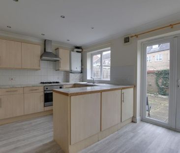 3 bedroom terraced house to rent - Photo 6