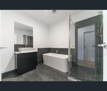 46 Kingia Street, Cobblebank, Vic 3338 - Photo 3