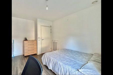 1 Bed Flat, Copenhagen Court, SE8 - Photo 5