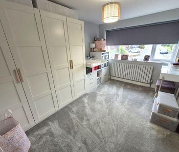 3 bedroom semi-detached house to rent - Photo 4