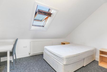 6 bedroom house to rent - Photo 4