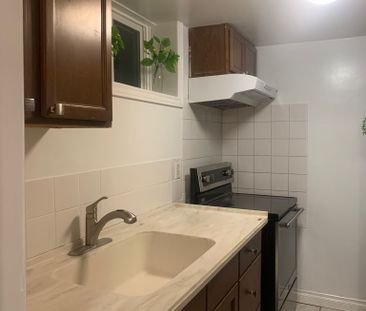 For Lease - 200 Phyllis Avenue Unit# Lower, Toronto, Ontario - Photo 6