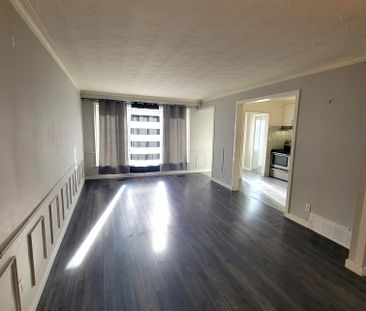 For Lease - 20 Heavitree Drive, Toronto, Ontario - Photo 2