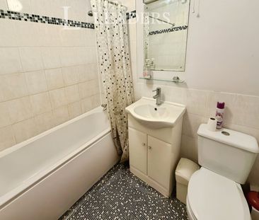 property to rent Albert Road, Beeston, Nottingham, NG9 - Photo 1