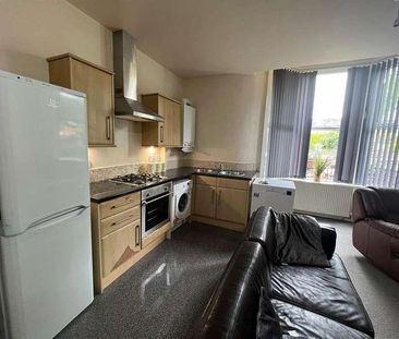 Kirkgate, BD18 - Photo 4