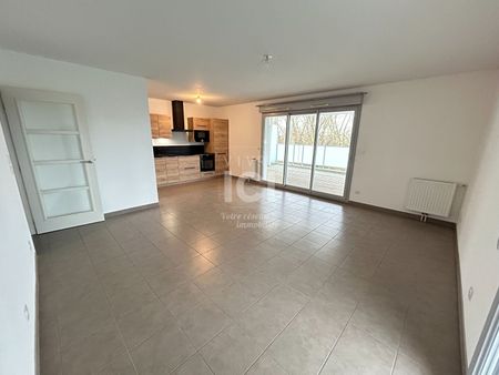 A Louer Appartement 3 Pièces De 65 M² Avec Grande Terrasse De 48 M² + Deux Places De Stationnements Privative -sainte Luce Sur Loire - Photo 3